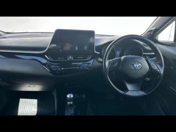 Used Toyota C-HR 2018 for sale - 74461960: Photo
