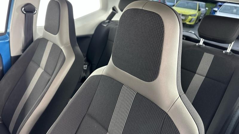 Used Volkswagen up! 2017 for sale - 77407064: Photo 21