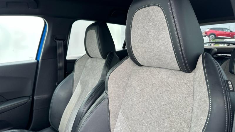 Used Peugeot E-2008 2021 for sale - 76312579: Photo 21