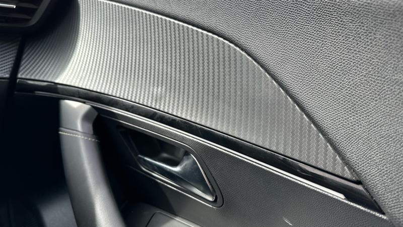 Used Peugeot E-2008 2021 for sale - 76312579: Photo 41