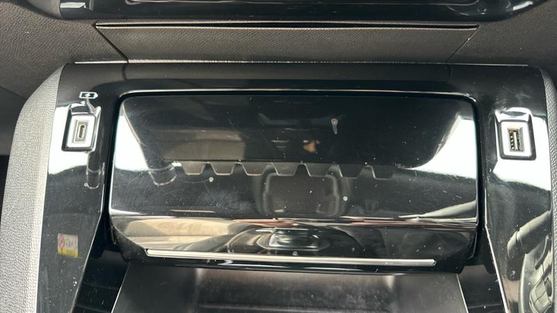 Used Peugeot E-2008 2021 for sale - 76312579: Photo 61
