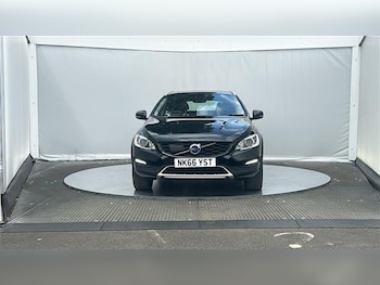 Used Volvo V60 2016 for sale - 79469592: Photo