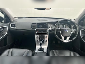 Used Volvo V60 2016 for sale - 79469592: Photo