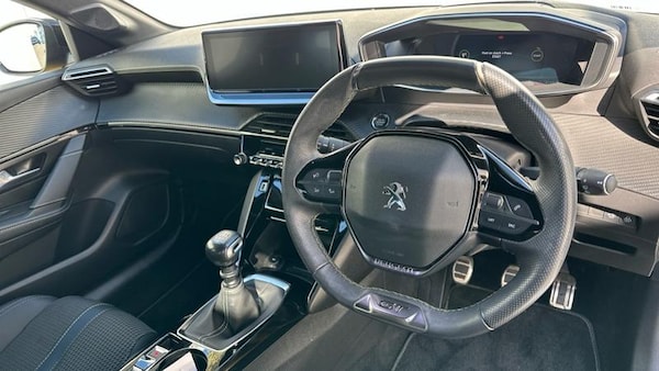 Used Peugeot 208 2022 for sale - 76056045: Photo 2