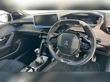 Used Peugeot 208 2022 for sale - 76056045: Photo 2