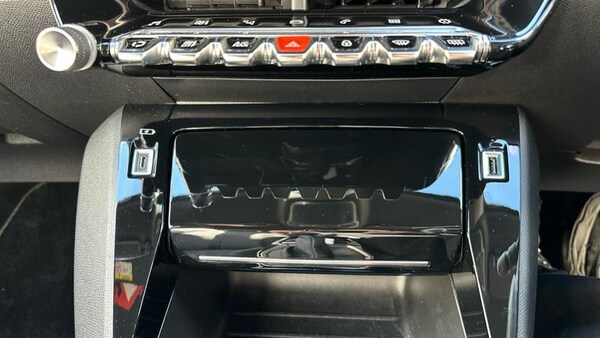 Used Peugeot 208 2022 for sale - 76056045: Photo 57