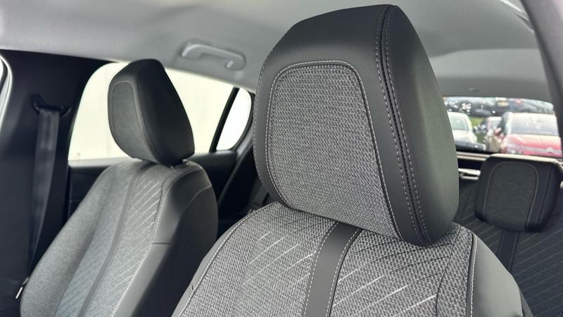 Used Peugeot 208 2025 for sale - 76290382: Photo 21