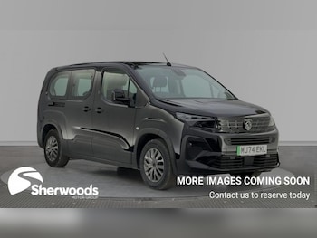 2024 - 52kWh Allure Long MPV 5dr Electric Auto (7.4kW Charger) (136 ps) Automatic