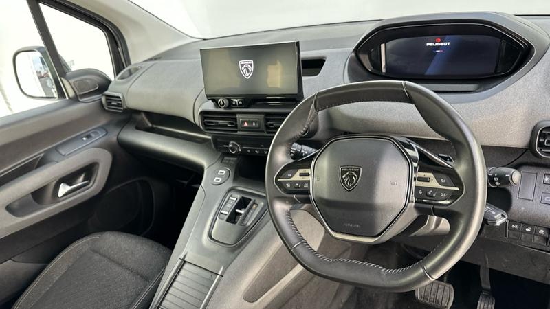 Used Peugeot e-Rifter 2024 for sale - 76290286: Photo 2