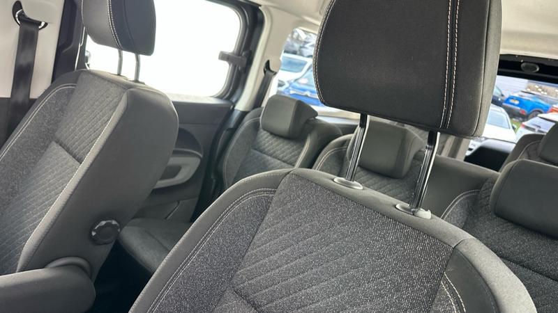 Used Peugeot e-Rifter 2024 for sale - 76290286: Photo 21