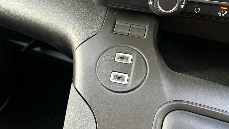 Used Peugeot e-Rifter 2024 for sale - 76290286: Photo 55