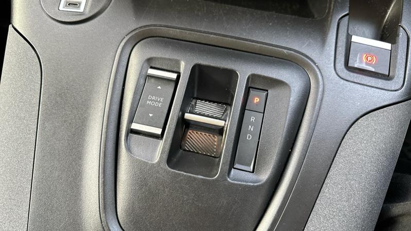 Used Peugeot e-Rifter 2024 for sale - 76290286: Photo 56