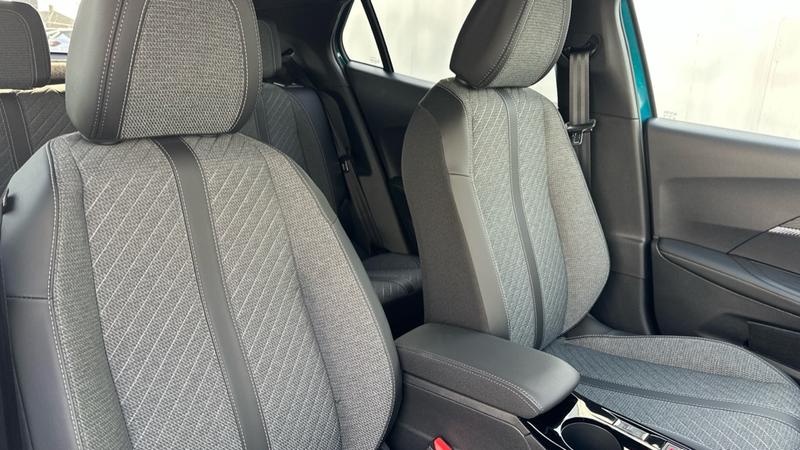 Used Peugeot 2008 2025 for sale - 77971252: Photo 25