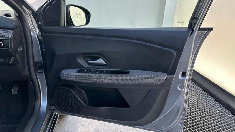 Used Dacia Jogger 2025 for sale - 78206126: Photo 28