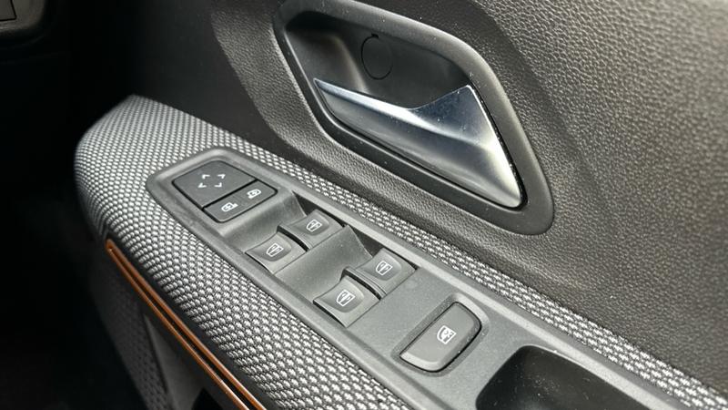 Used Dacia Sandero Stepway 2021 for sale - 76241196: Photo 35