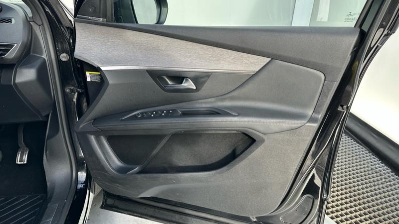Used Peugeot 3008 2019 for sale - 78206131: Photo 29