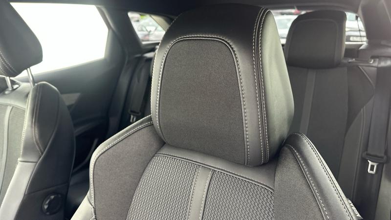 Used Peugeot 3008 2023 for sale - 77747004: Photo 33