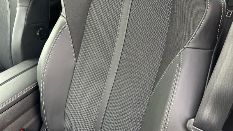 Used Peugeot 3008 2023 for sale - 77747004: Photo 34