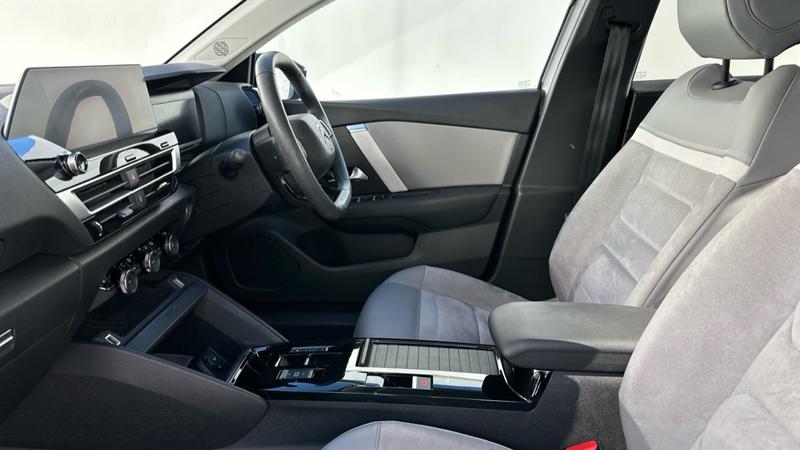 Used Citroen e-C4 X 2024 for sale - 76202225: Photo 23