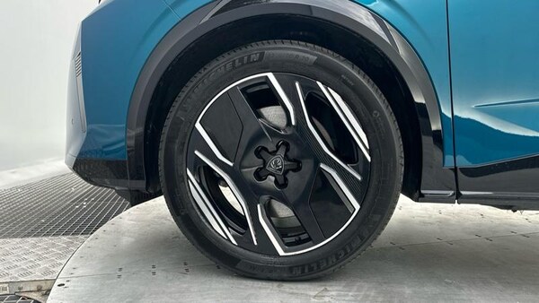 Used Peugeot E-3008 2024 for sale - 76117521: Photo 17