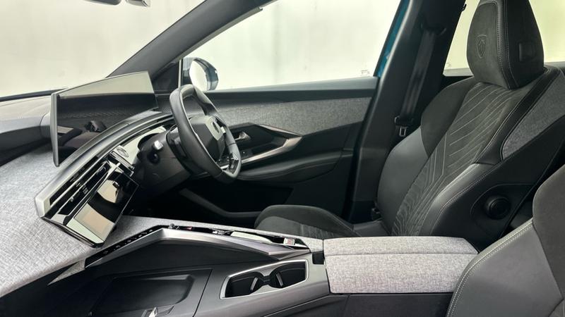 Used Peugeot E-3008 2024 for sale - 76117521: Photo 23