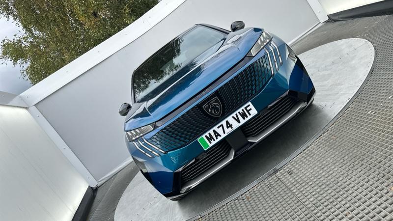 Used Peugeot E-3008 2024 for sale - 76117521: Photo 35