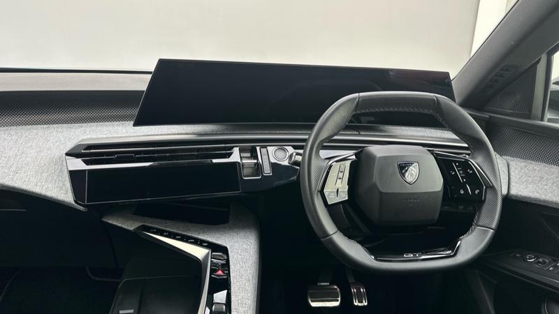 Used Peugeot E-3008 2024 for sale - 76117521: Photo 4