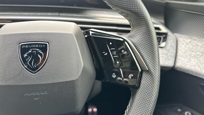 Used Peugeot E-3008 2024 for sale - 76117521: Photo 43