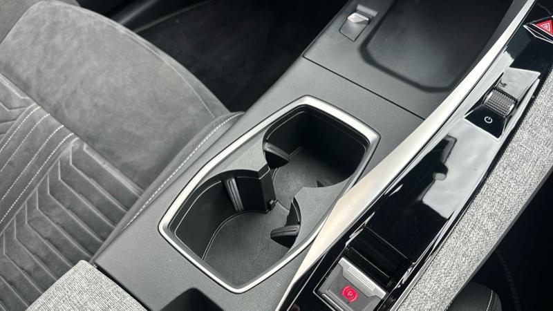 Used Peugeot E-3008 2024 for sale - 76117521: Photo 57