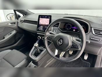 Used Renault Clio 2024 for sale - 78618509: Photo
