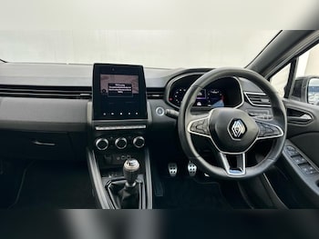Used Renault Clio 2024 for sale - 78618509: Photo