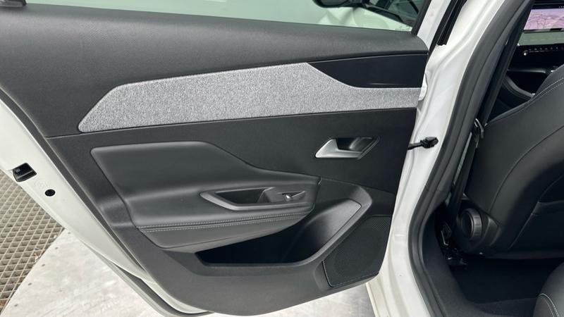 Used Peugeot 308 for sale - 78105887: Photo 30