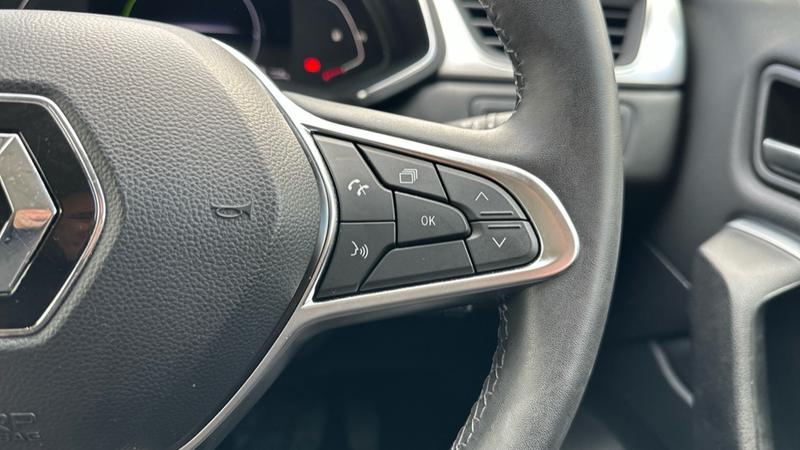 Used Renault Captur 2023 for sale - 76017155: Photo 42