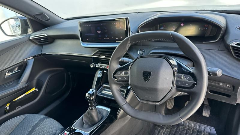 Used Peugeot 2008 2023 for sale - 77176213: Photo 2