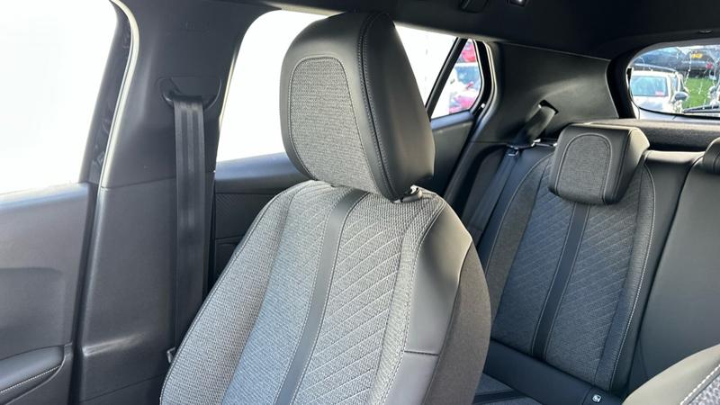 Used Peugeot 2008 2023 for sale - 77176213: Photo 24