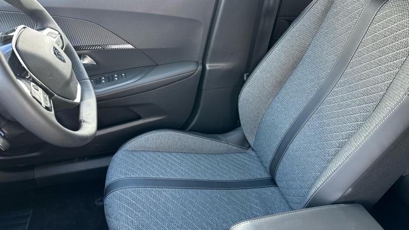 Used Peugeot 2008 2023 for sale - 77176213: Photo 26