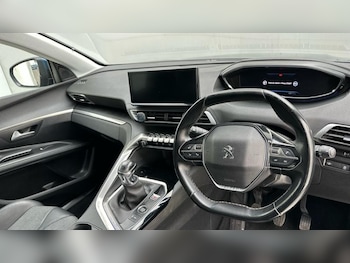 Used Peugeot 5008 undefined for sale - 78400134: Photo