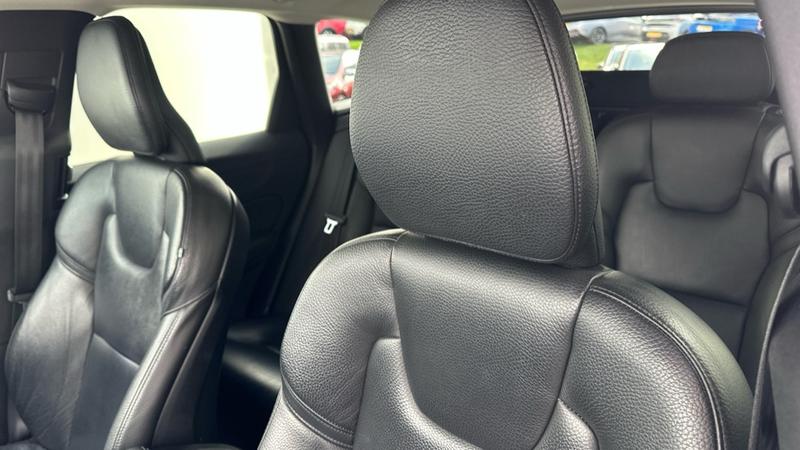 Used Volvo XC60 for sale - 77941440: Photo 32