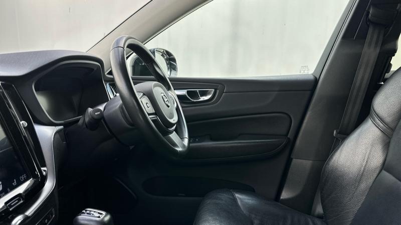 Used Volvo XC60 for sale - 77941440: Photo 40