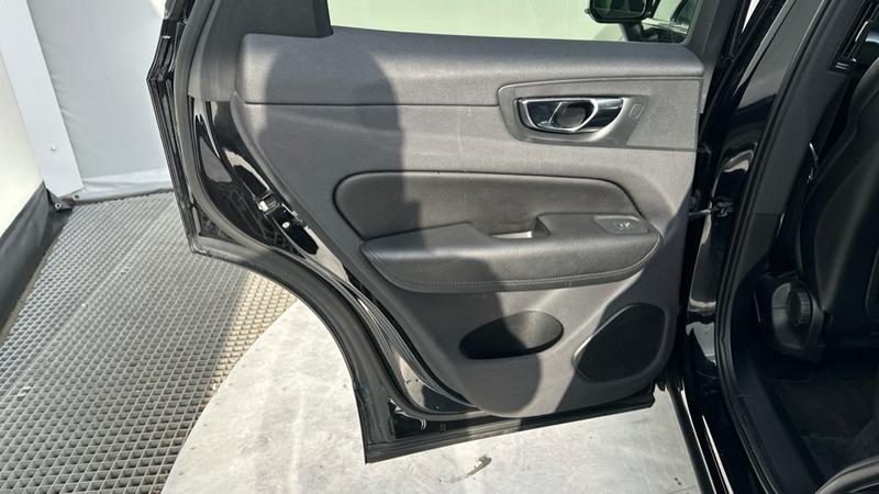 Used Volvo XC60 for sale - 77941440: Photo 44