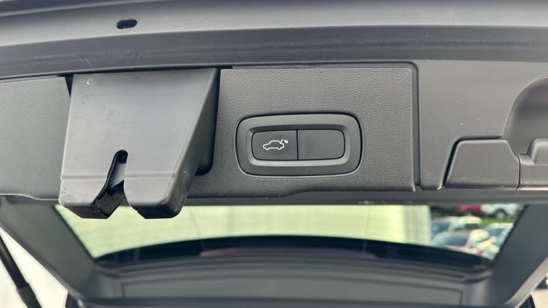 Used Volvo XC60 for sale - 77941440: Photo 53