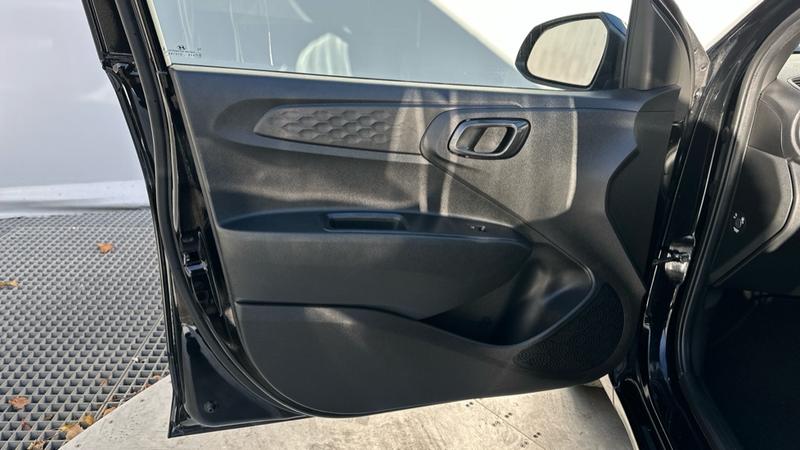 Used Hyundai i10 2022 for sale - 77225846: Photo 26