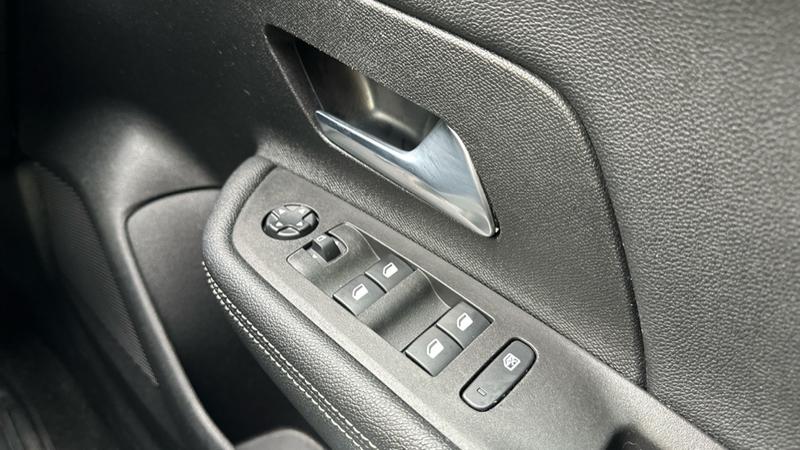 Used Vauxhall Mokka Electric 2024 for sale - 75648220: Photo 35