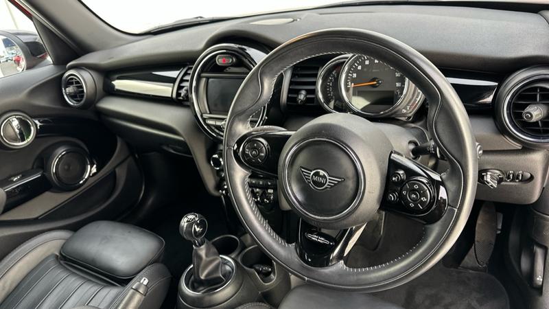 Used MINI Hatch 2020 for sale - 77064016: Photo 2