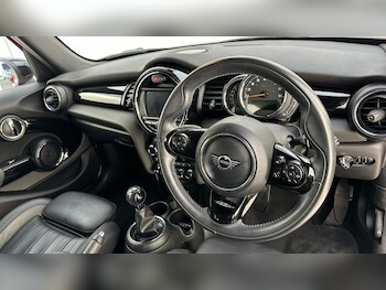 Used MINI Hatch 2020 for sale - 77064016: Photo