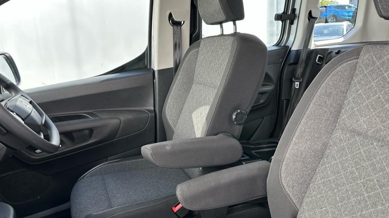 Used Vauxhall Combo Life Electric 2025 for sale - 76017209: Photo 22