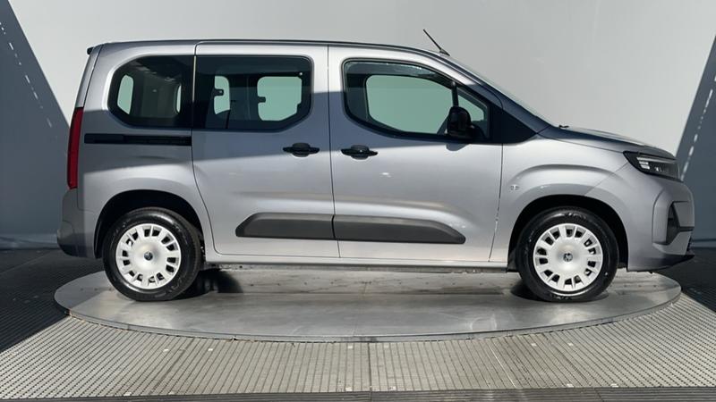 Used Vauxhall Combo Life Electric 2025 for sale - 76017209: Photo 5