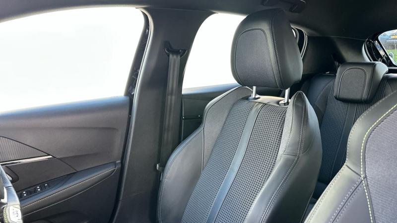 Used Peugeot 208 2022 for sale - 76685059: Photo 23