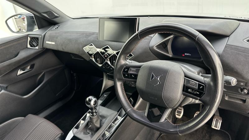 Used DS Automobiles DS 3 Crossback 2020 for sale - 77653781: Photo 2
