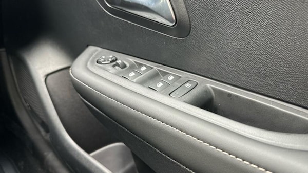 Used Peugeot 208 2025 for sale - 76202261: Photo 36
